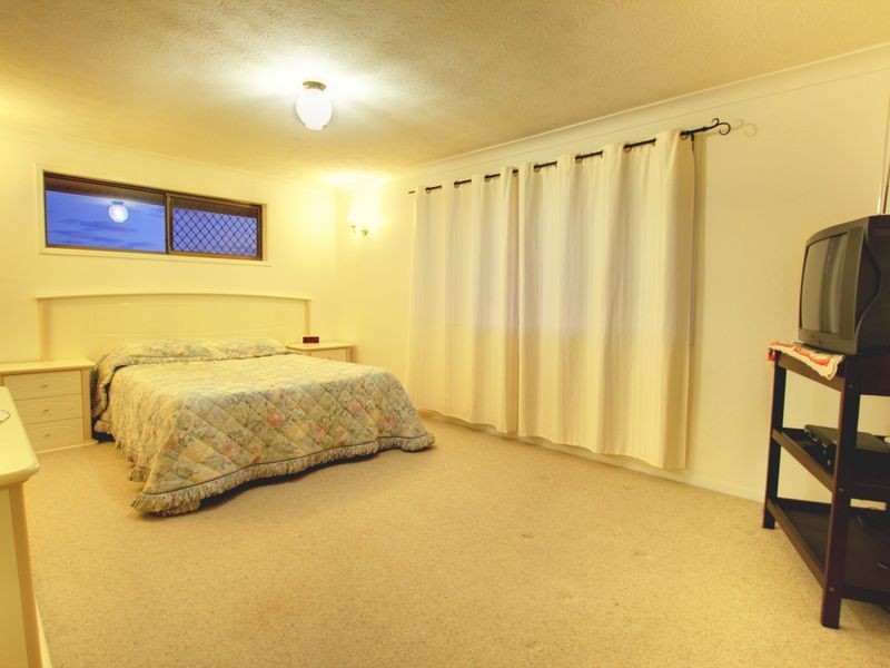 1 Mcleod Street, Highland Park QLD 4211
