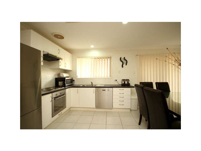 11 Jerrawa Street, Nerang QLD 4211