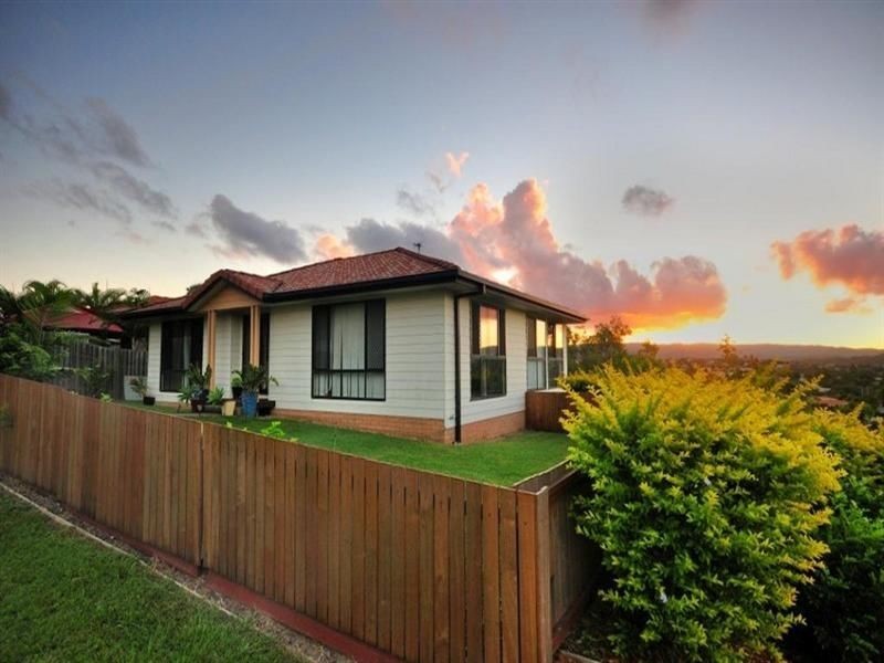 3 Allardyce Crescent, Pacific Pines QLD 4211