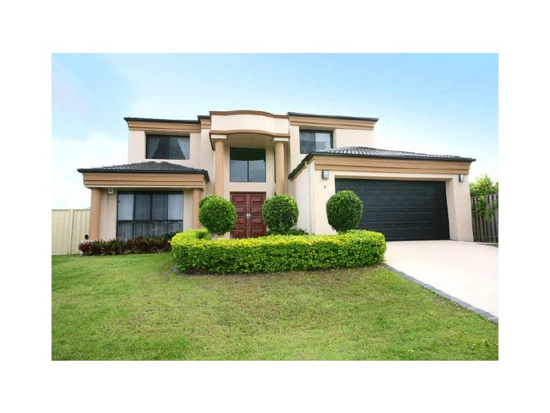 8 Blackheath Terrace, Pacific Pines QLD 4211