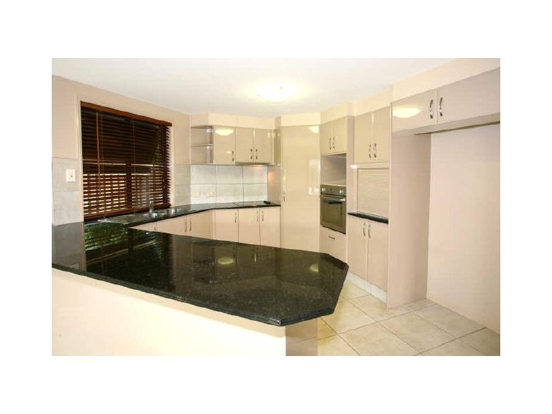 8 Blackheath Terrace, Pacific Pines QLD 4211