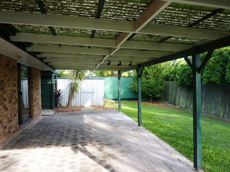 9 Pleasant Court, Carrara QLD 4211