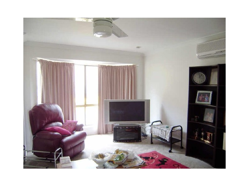 3 Remount Place, Carrara QLD 4211