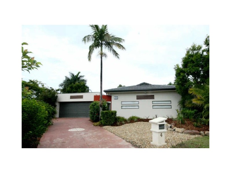 4 Gary Court, Carrara QLD 4211