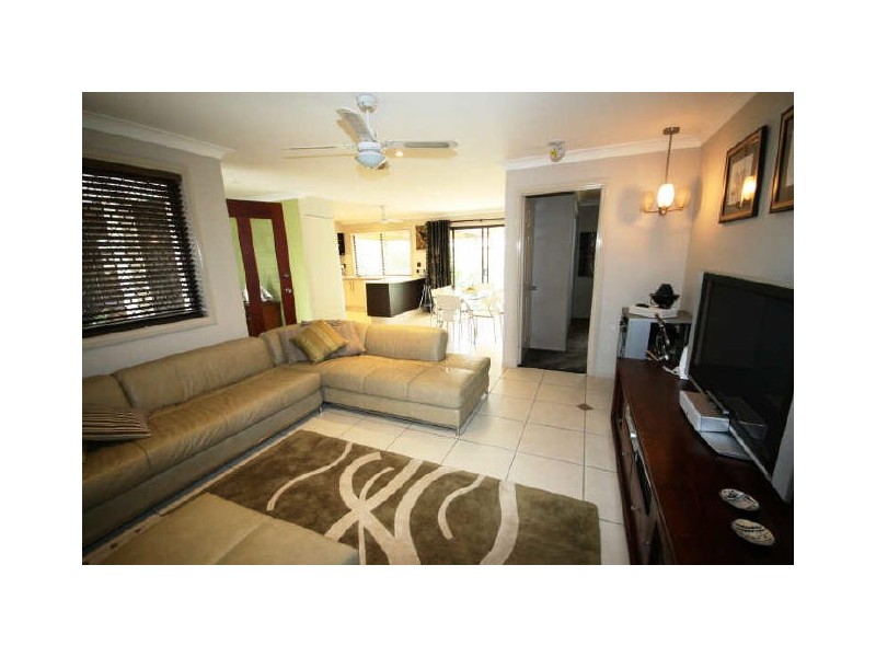 4 Gary Court, Carrara QLD 4211