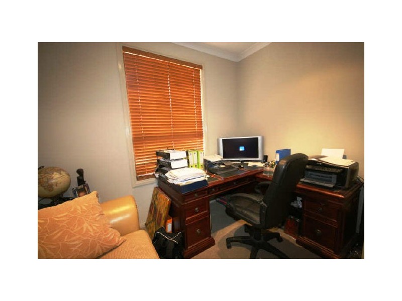 4 Gary Court, Carrara QLD 4211