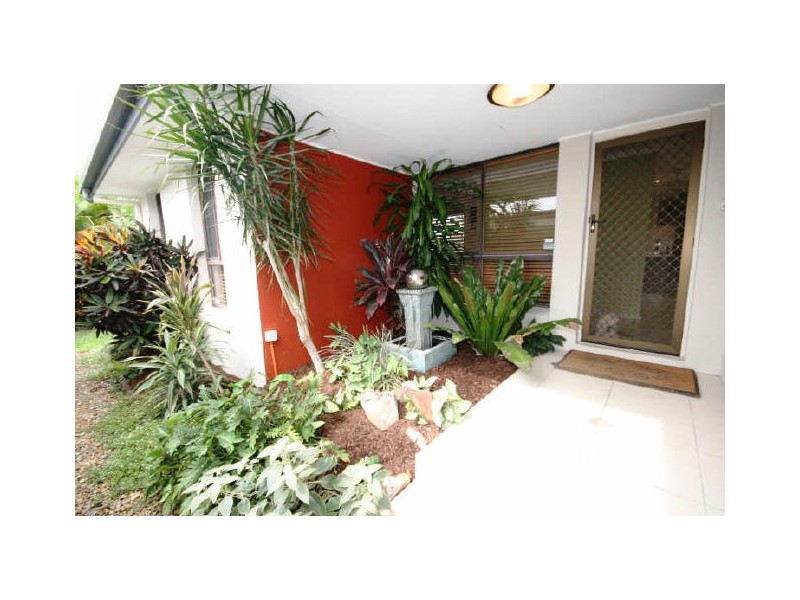 4 Gary Court, Carrara QLD 4211