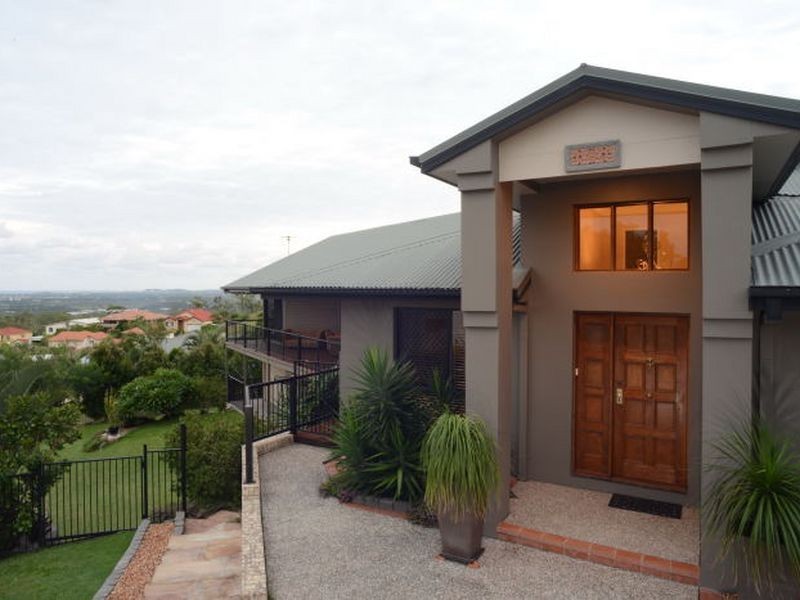 5 Ramada Place, Highland Park QLD 4211