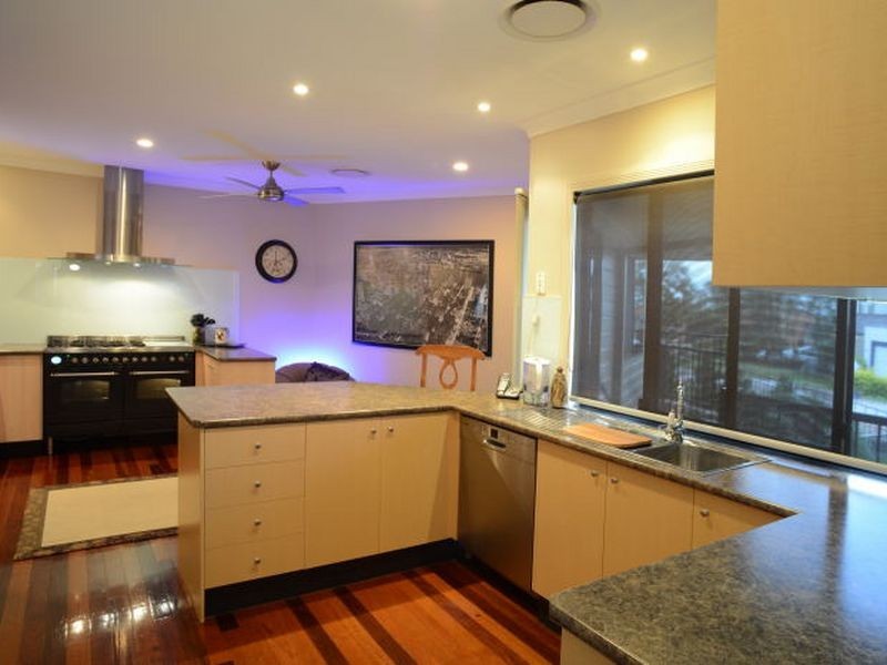 5 Ramada Place, Highland Park QLD 4211