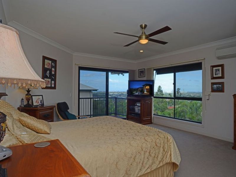 5 Ramada Place, Highland Park QLD 4211