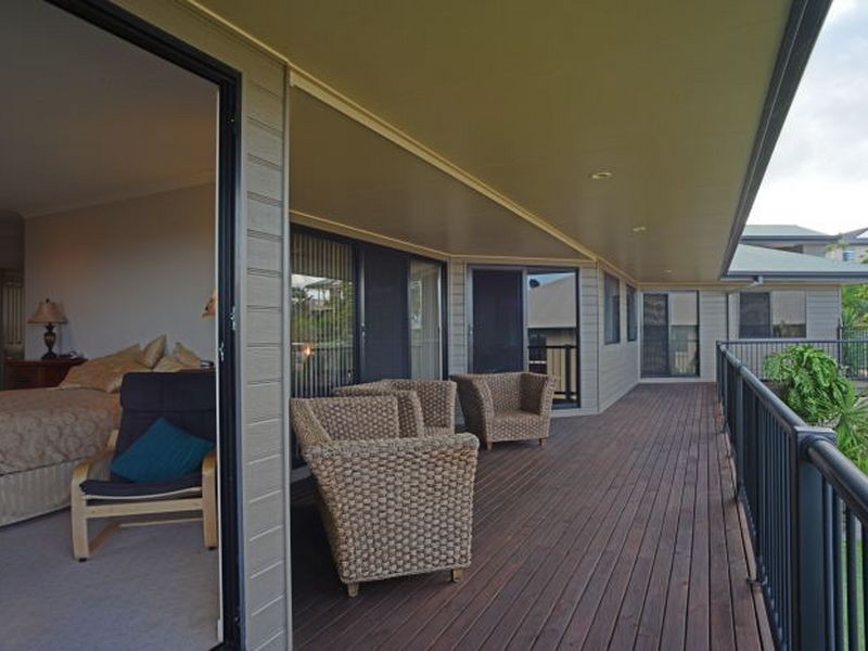 5 Ramada Place, Highland Park QLD 4211