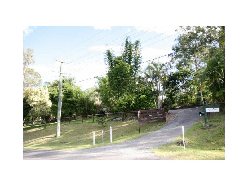109 Heritage Drive, Mount Nathan QLD 4211