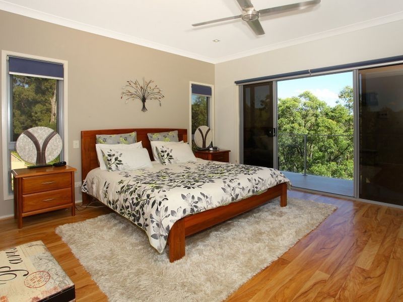 52 Tara Vista Boulevard, Highland Park QLD 4211