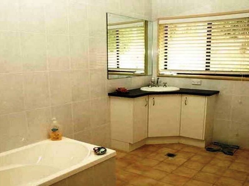 2 Carole Drive, Nerang QLD 4211