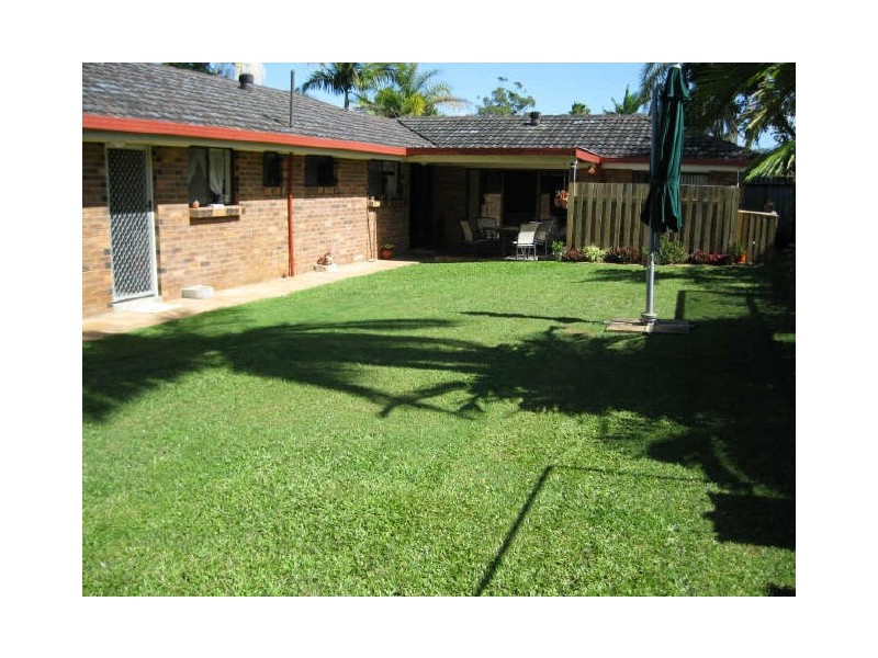 26 Bartlett Avenue, Nerang QLD 4211