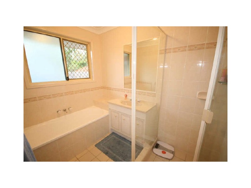 3 Gum Leaf Court, Nerang QLD 4211