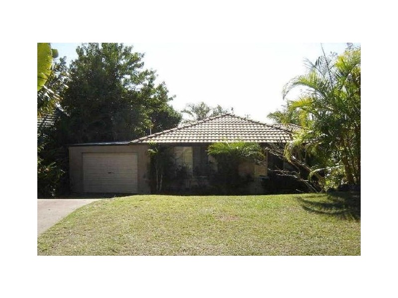 8 Convery Crescent, Highland Park QLD 4211