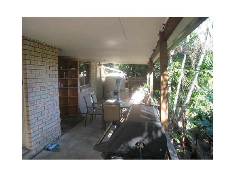 8 Convery Crescent, Highland Park QLD 4211