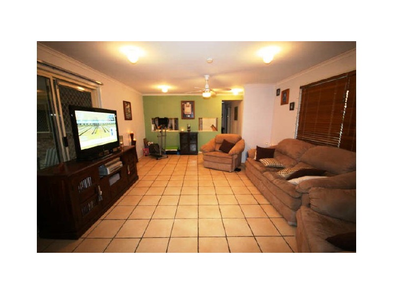2 Broadway Drive, Oxenford QLD 4210