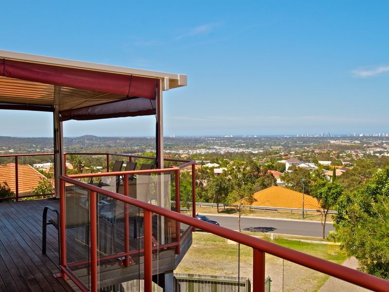67 Armstrong Way, Highland Park QLD 4211