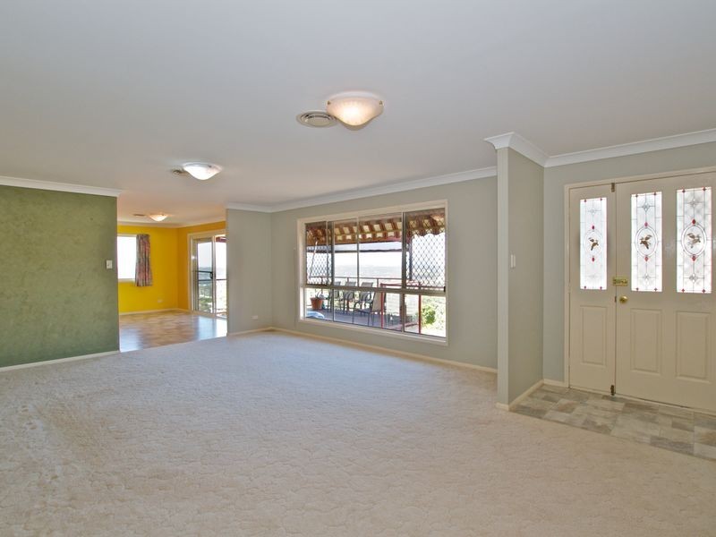 67 Armstrong Way, Highland Park QLD 4211