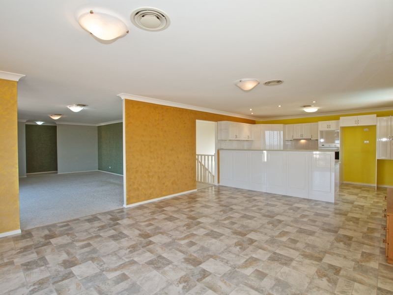 67 Armstrong Way, Highland Park QLD 4211