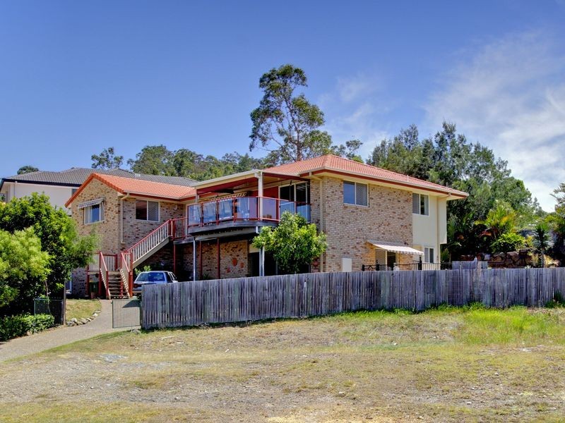 67 Armstrong Way, Highland Park QLD 4211