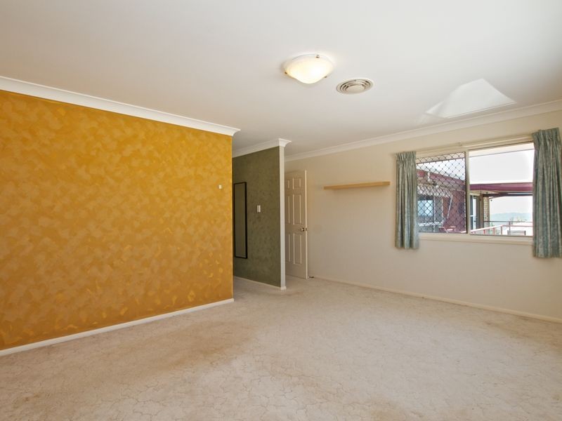 67 Armstrong Way, Highland Park QLD 4211