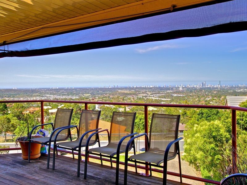 67 Armstrong Way, Highland Park QLD 4211