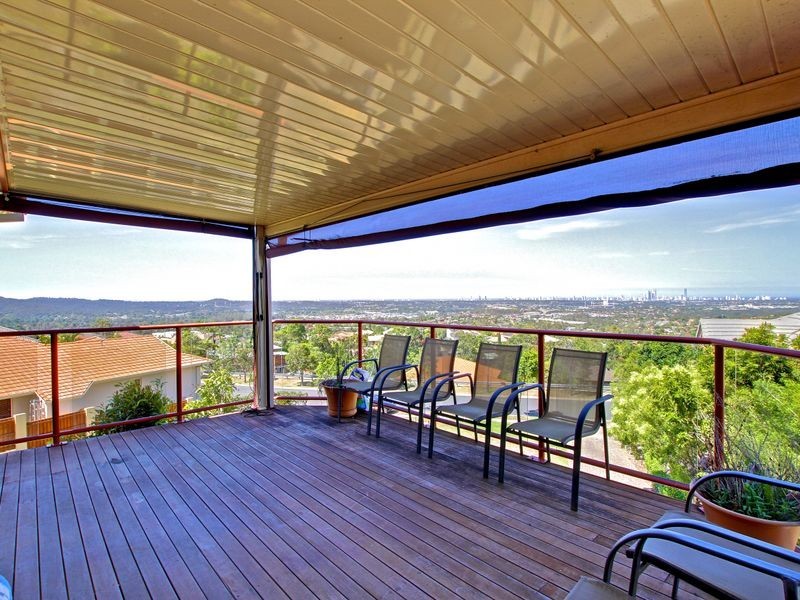 67 Armstrong Way, Highland Park QLD 4211