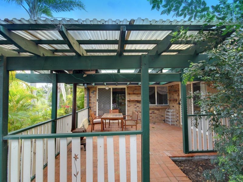 27 Crusader Way, Nerang QLD 4211