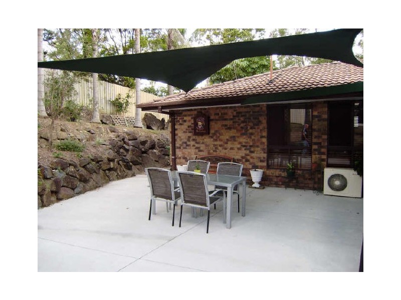 2/37 Alexander Drive, Highland Park QLD 4211