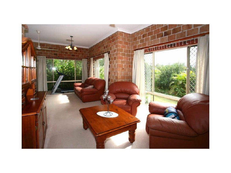 10 Lords Avenue, Mount Nathan QLD 4211