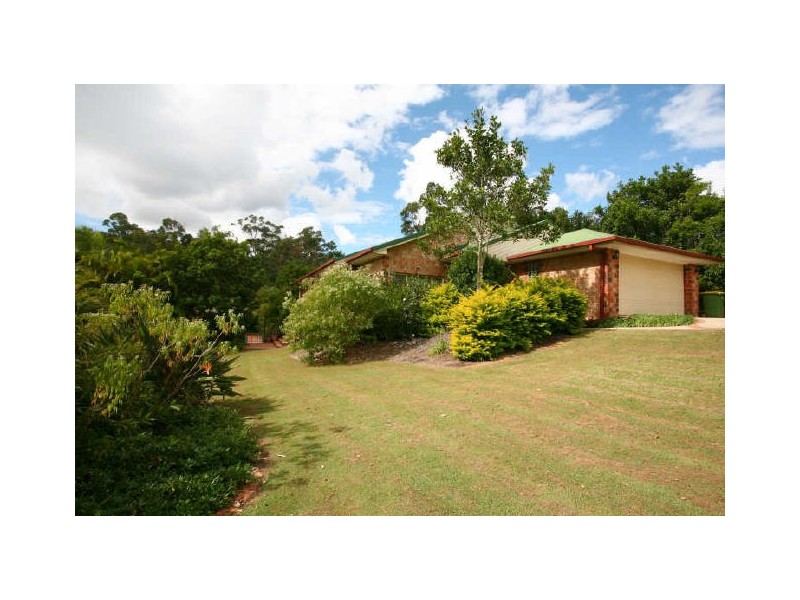 10 Lords Avenue, Mount Nathan QLD 4211