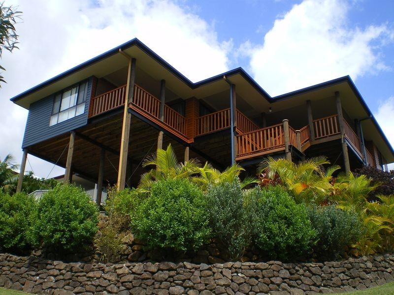 8 Nightingale Court, Highland Park QLD 4211