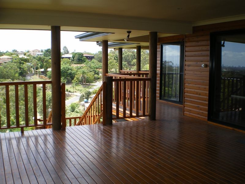 8 Nightingale Court, Highland Park QLD 4211