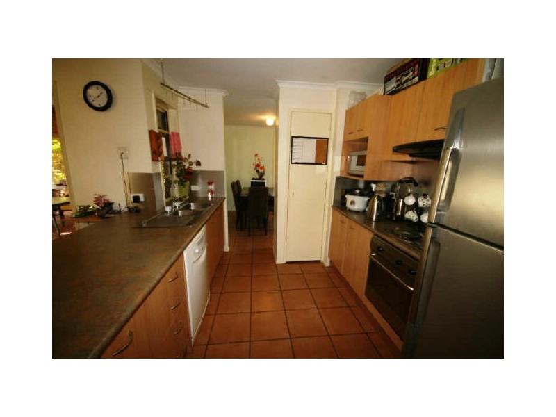 3 Issell Place, Highland Park QLD 4211