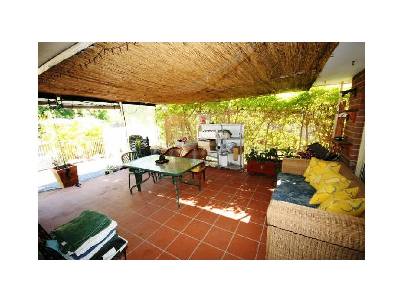 3 Issell Place, Highland Park QLD 4211