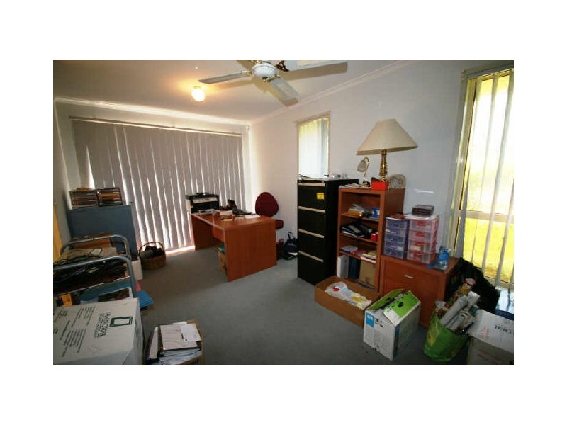 3 Issell Place, Highland Park QLD 4211
