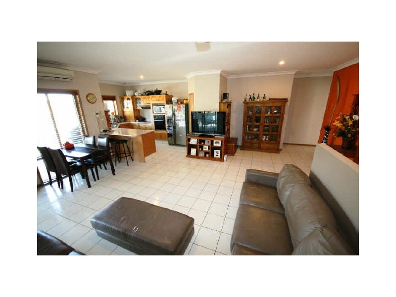 2 Rona Court, Merrimac QLD 4226