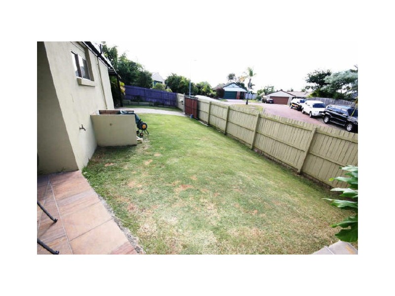 2 Rona Court, Merrimac QLD 4226