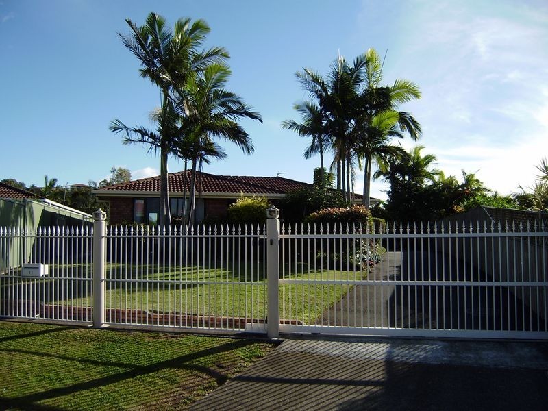 11 Burcott Court, Carrara QLD 4211