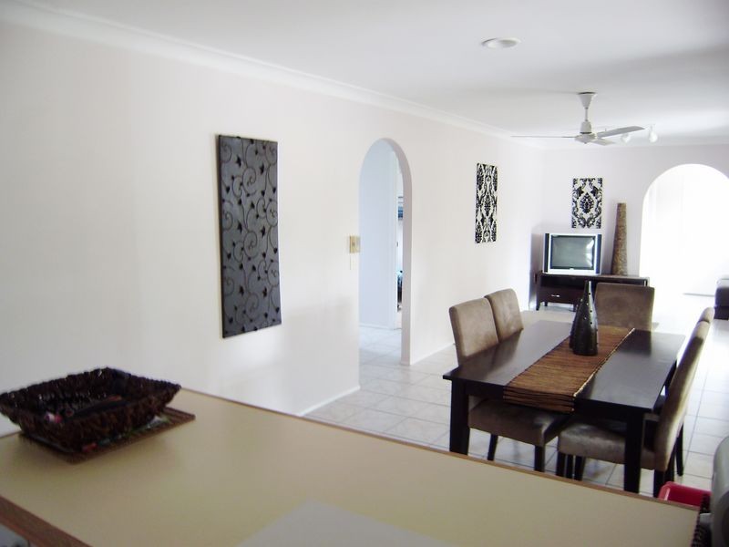 11 Burcott Court, Carrara QLD 4211