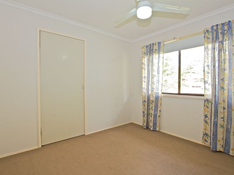 2 Issell Place, Highland Park QLD 4211