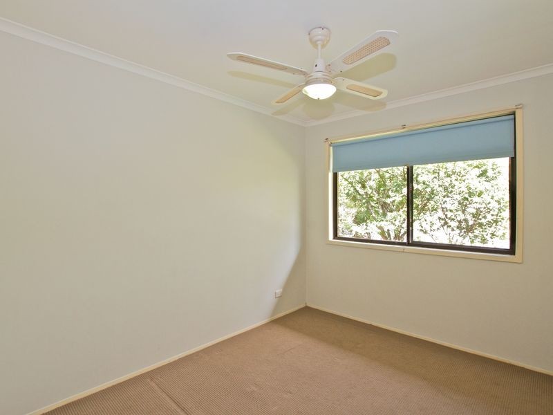 2 Issell Place, Highland Park QLD 4211