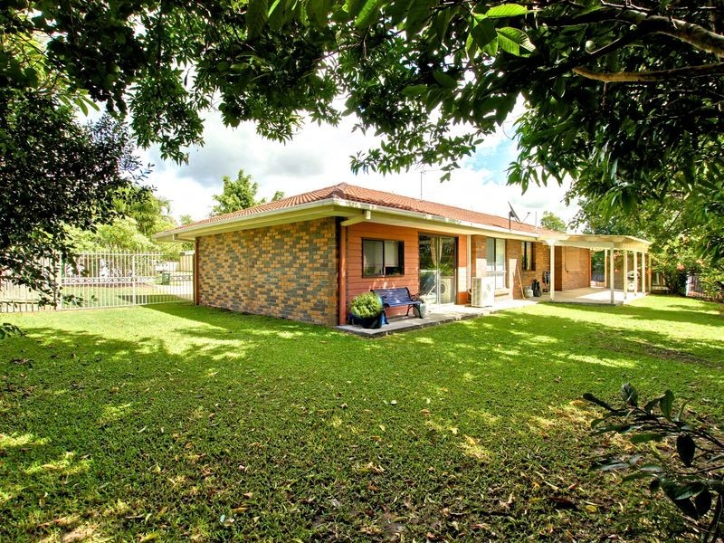 2 Issell Place, Highland Park QLD 4211