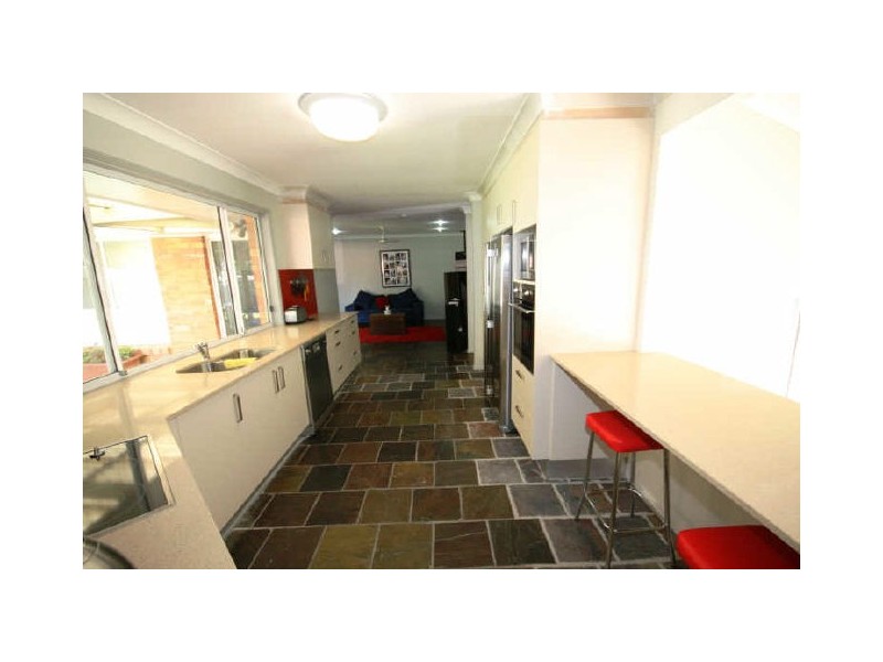 26 Kincaid Drive, Highland Park QLD 4211