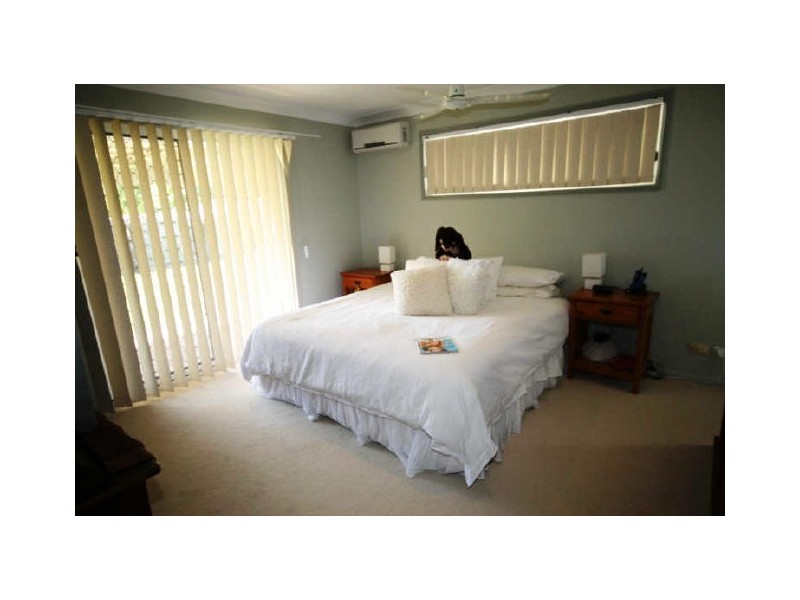26 Kincaid Drive, Highland Park QLD 4211