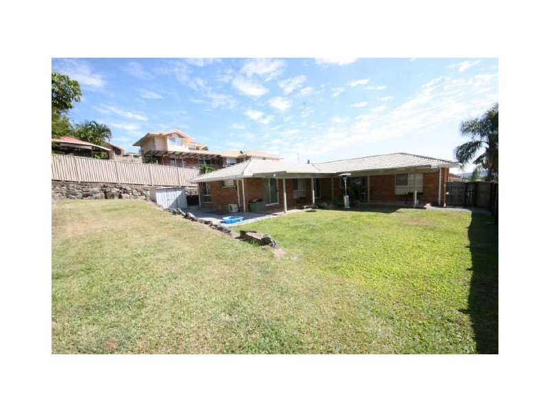 26 Kincaid Drive, Highland Park QLD 4211