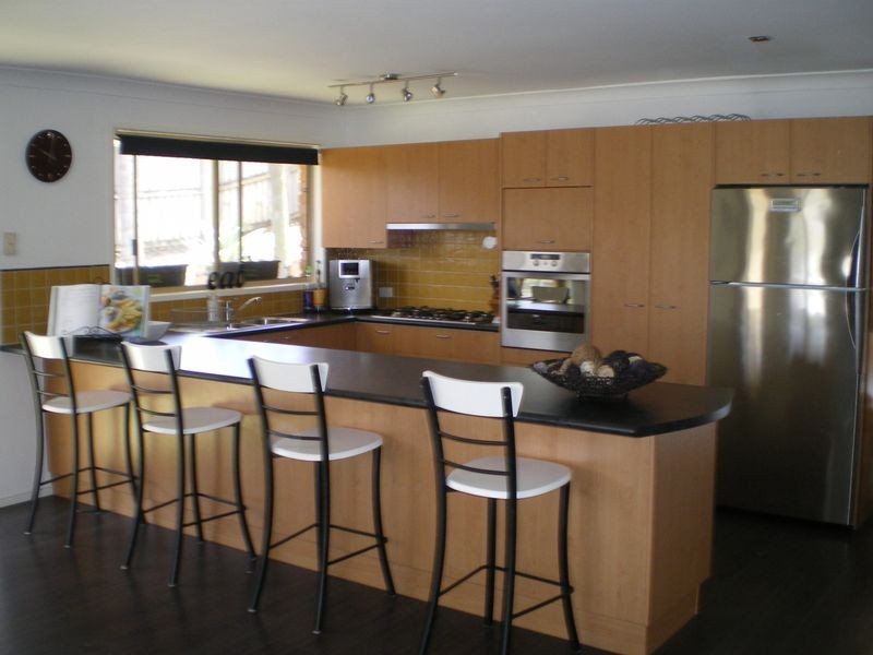 2 Aberdeen Court, Highland Park QLD 4211